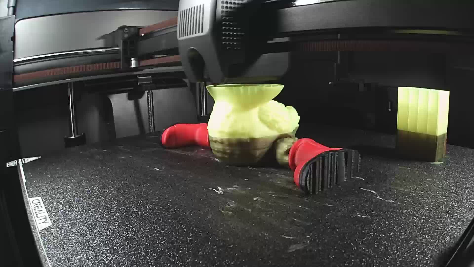 My first color print. Why are the colors mixed when on same layer? I ...